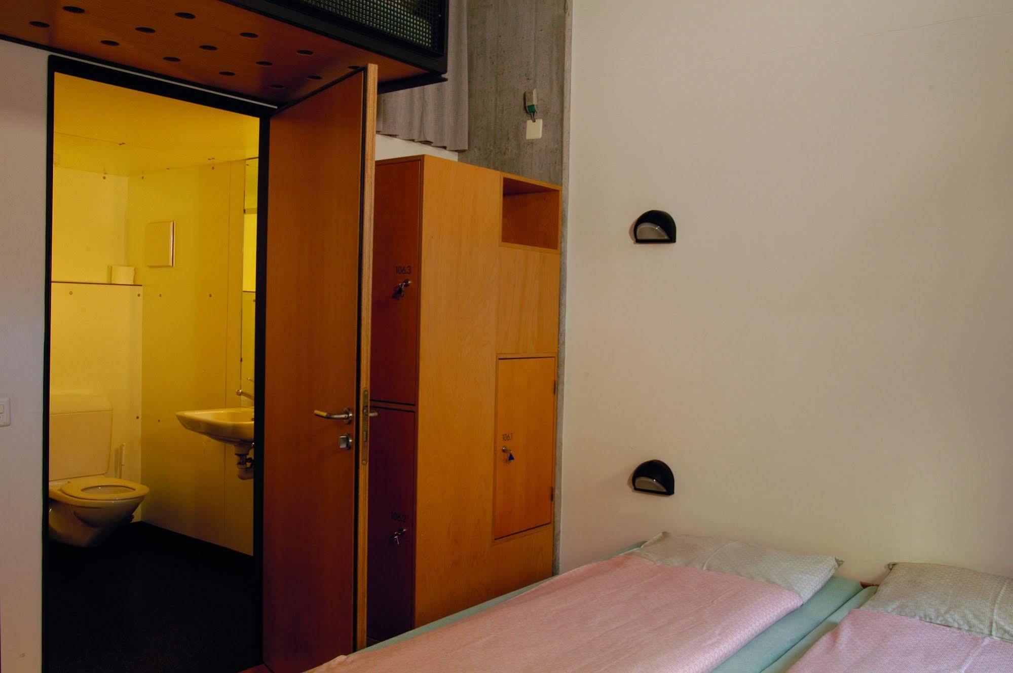 Solothurn Youth Hostel Екстер'єр фото
